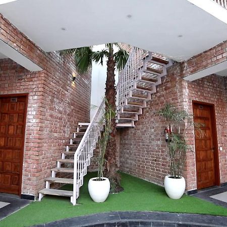 Raja Ji Hotels & Restaurant Jind Eksteriør billede