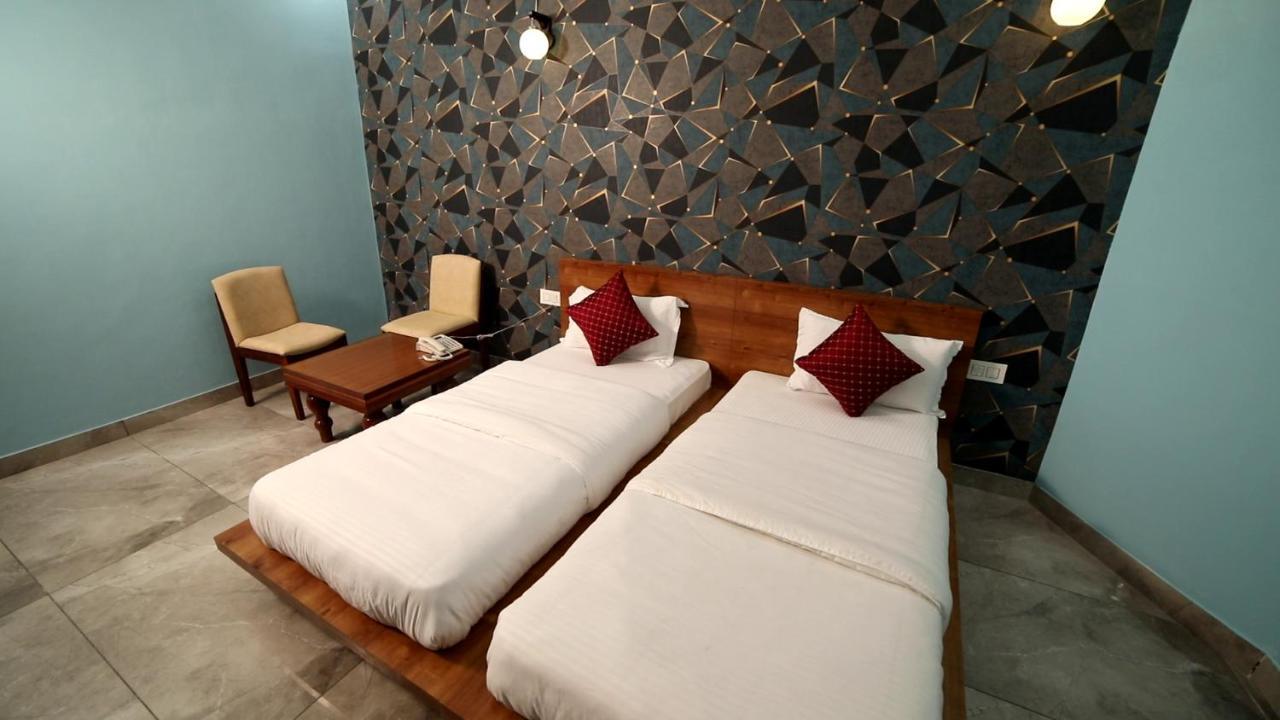 Raja Ji Hotels & Restaurant Jind Eksteriør billede