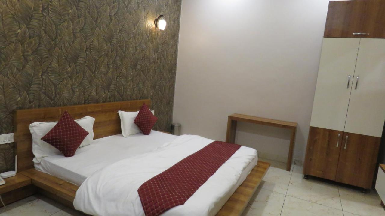 Raja Ji Hotels & Restaurant Jind Eksteriør billede