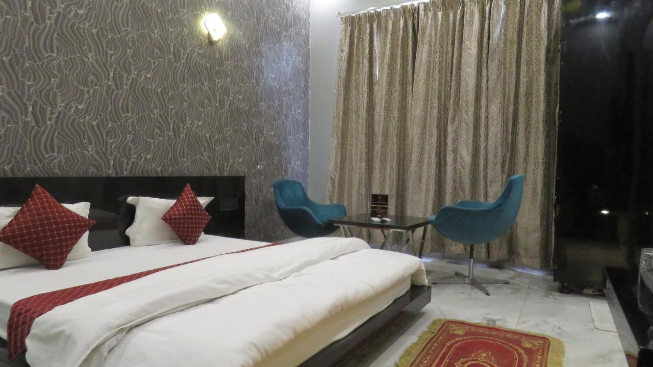 Raja Ji Hotels & Restaurant Jind Eksteriør billede